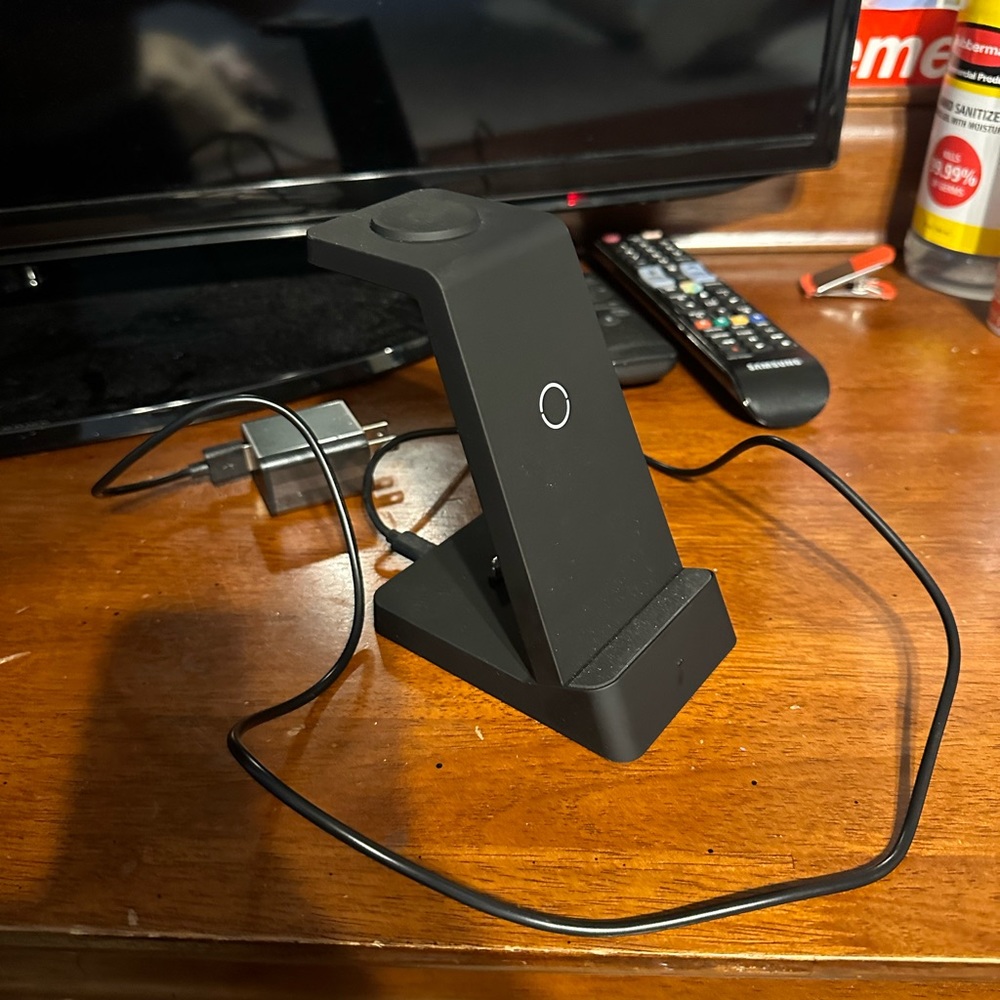 3 in 1 charging station